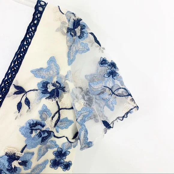 Chi Chi London Ashlee Embroidered Mesh Floral Dress 4 NWT - Picture 7 of 14